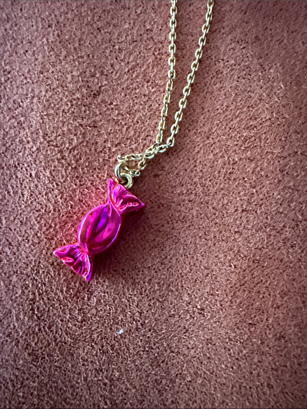 Kate spade Gold Chain Necklace with Bright Pink Candy Pendant - Picture 3 of 4